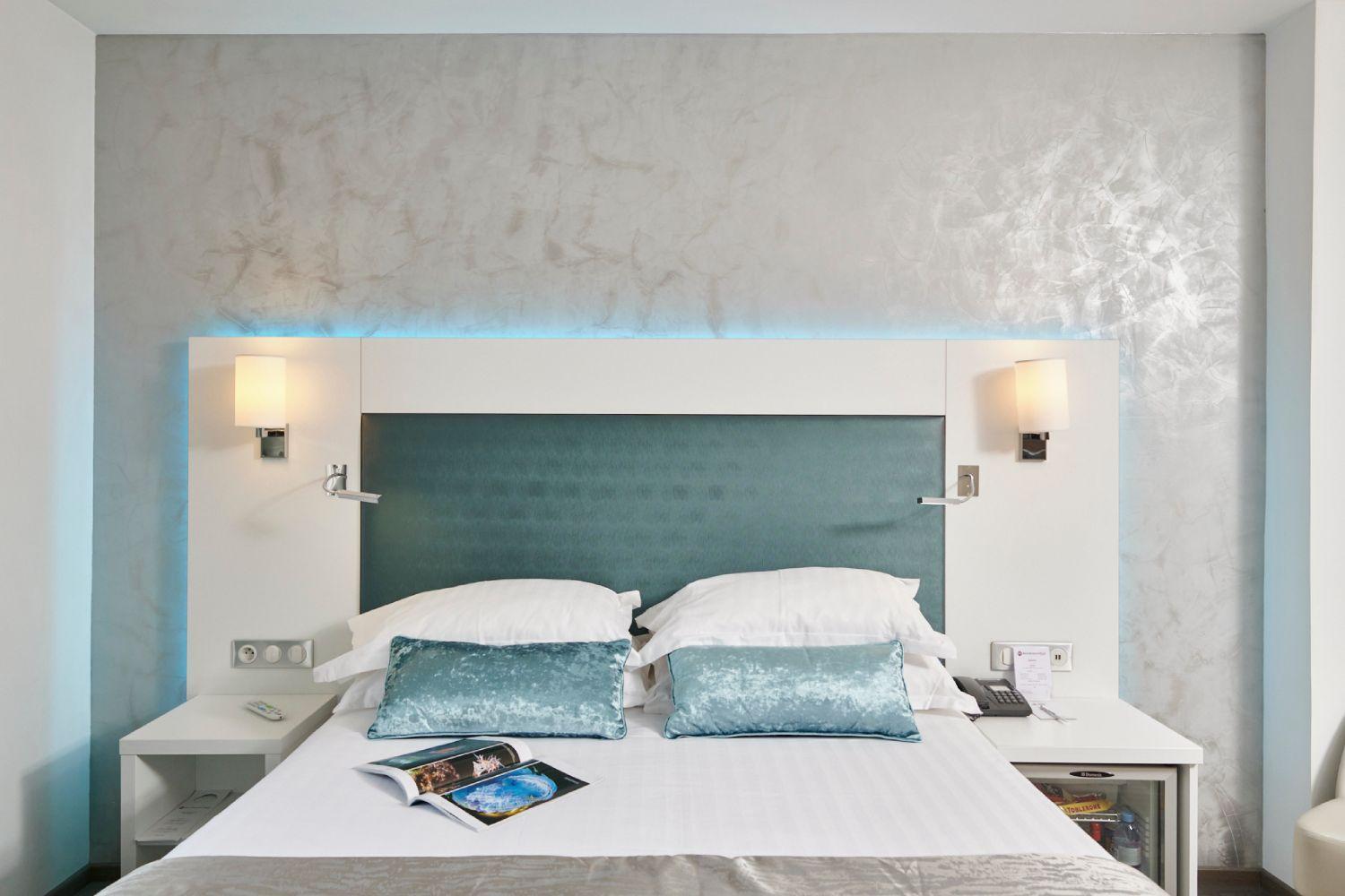 Chambre Confort Balcon | Best Western Plus Hôtel Carlton à Annecy