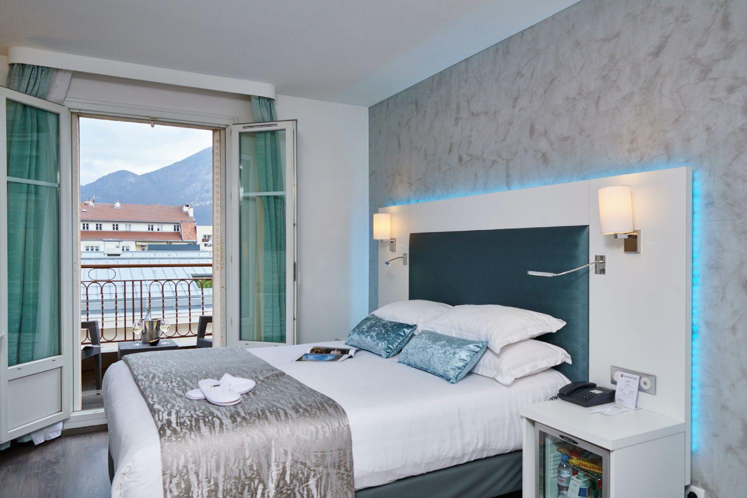 Chambre Confort Balcon | Best Western Plus Hôtel Carlton à Annecy