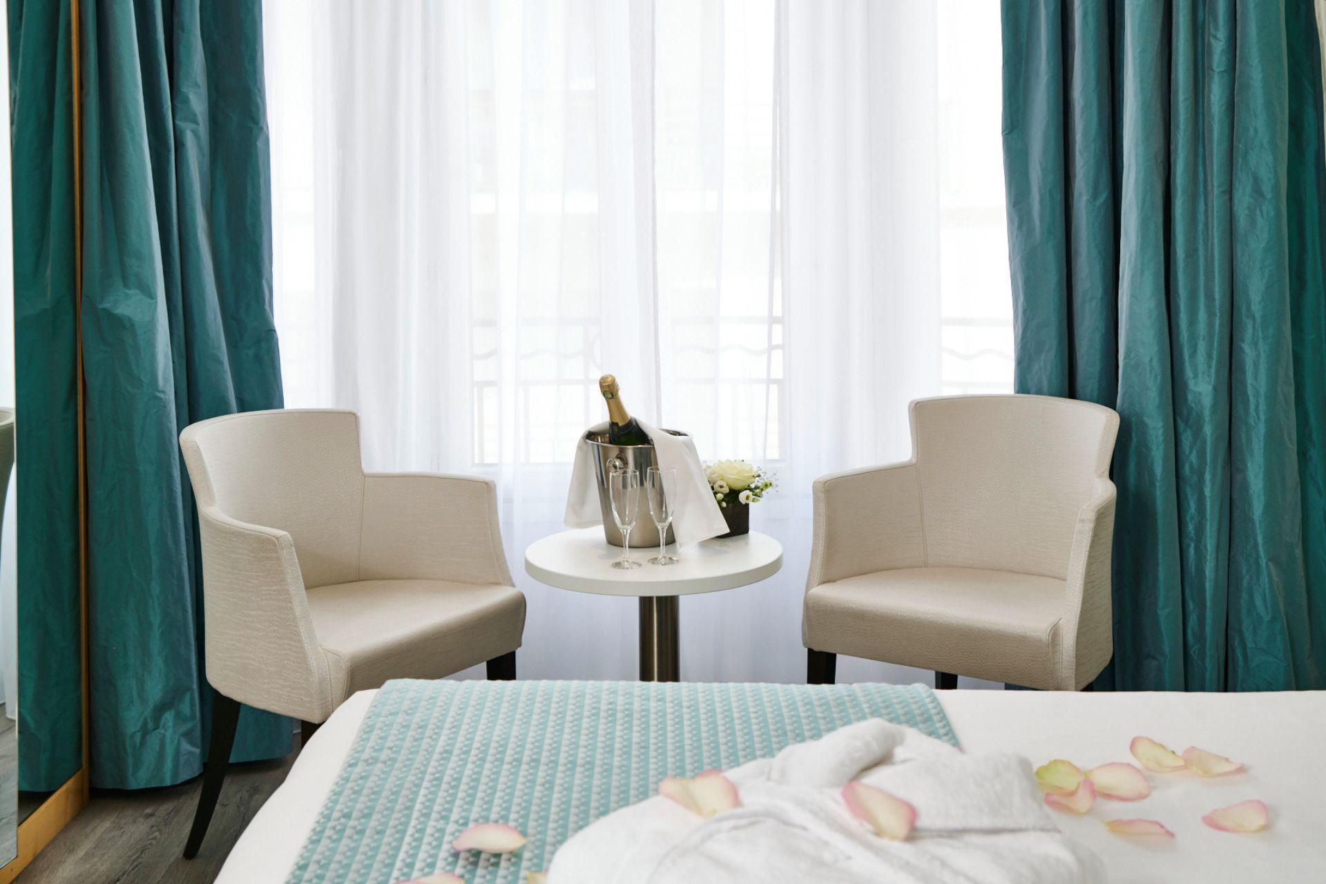Chambre Prestige Balnéo | Best Western Plus Hôtel Carlton à Annecy