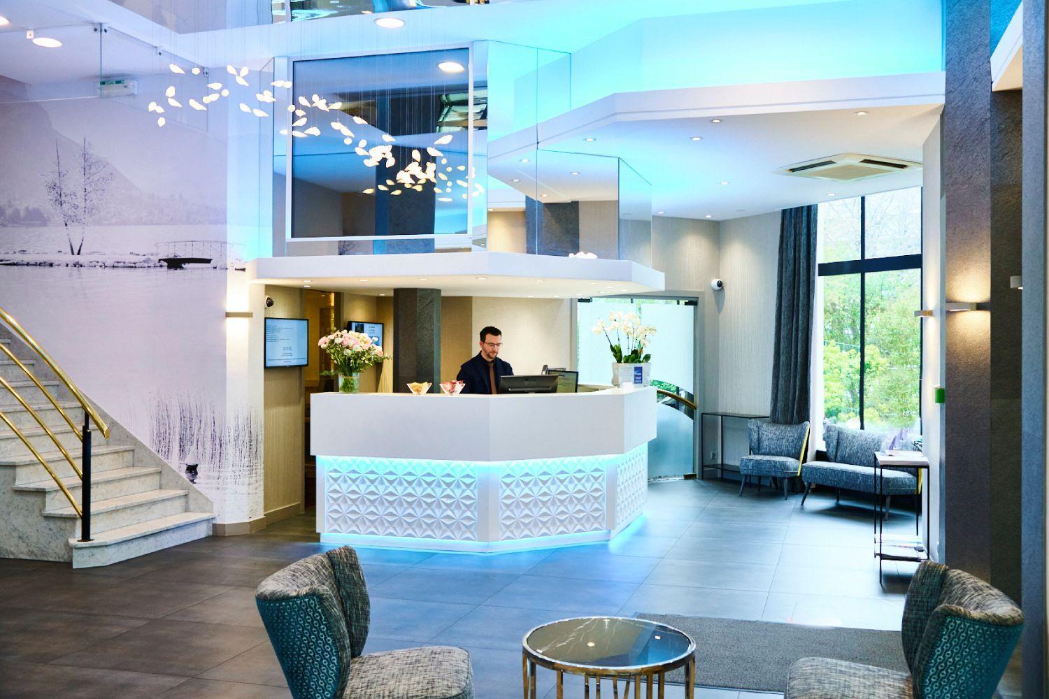 Réception |  Best Western Plus Hôtel Carlton