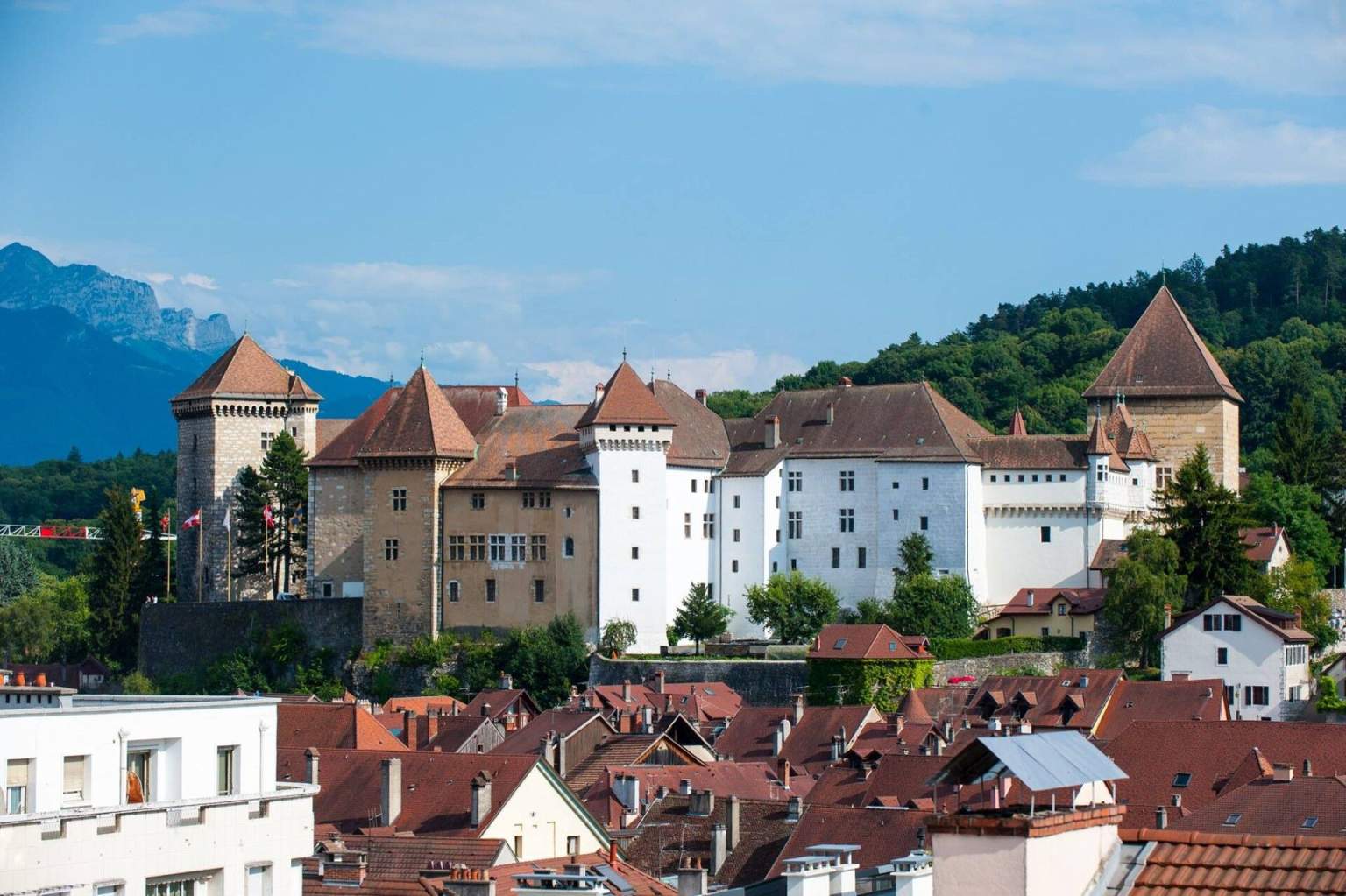 Annecy at the foot of the Alps